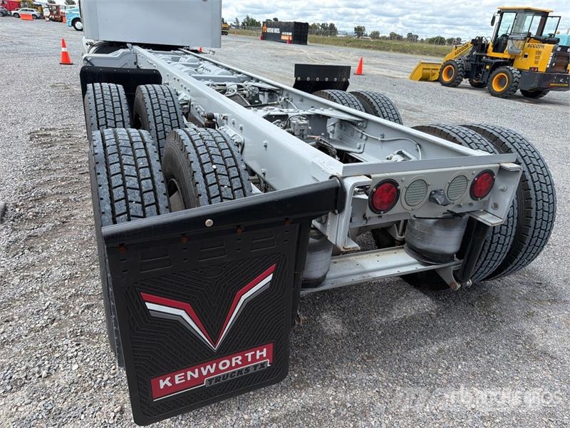 Kenworth T660 6x4 Camion Chasis Cabina / Cab and Chassis Cabines