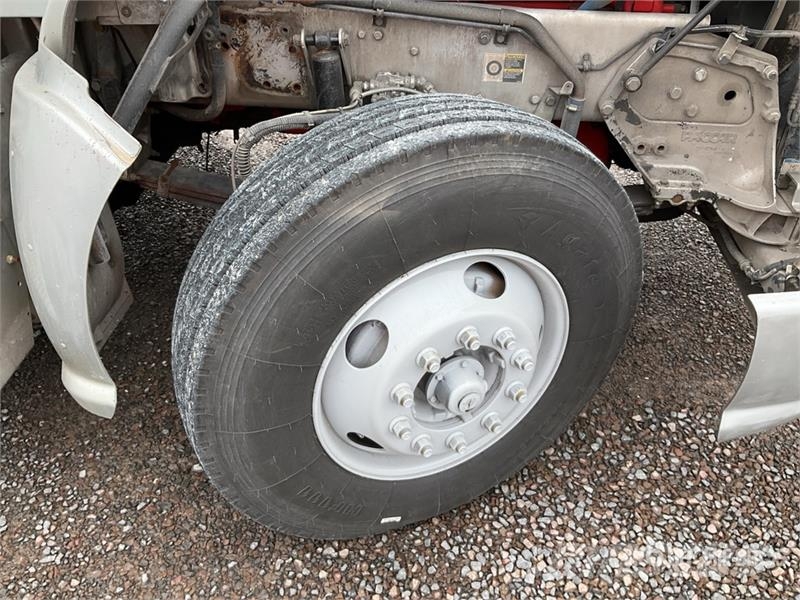 Kenworth T660 6x4 Camion Chasis Cabina / Cab and Chassis Kabinen