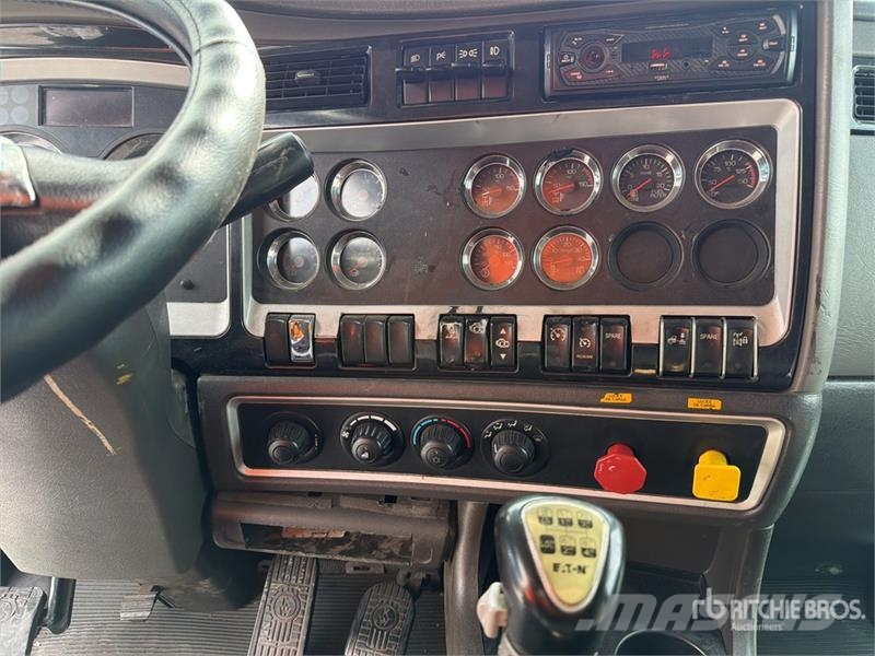 Kenworth T660 6x4 Camion Chasis Cabina / Cab and Chassis Кабины