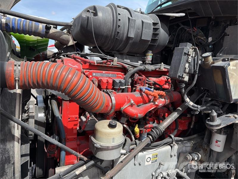 Kenworth T660 6x4 Sleeper Camion Chasis Cabina / Cab and Ch Кабіни