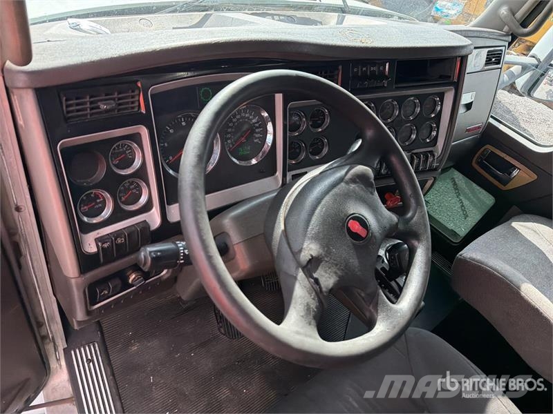 Kenworth T660 6x4 Sleeper Camion Chasis Cabina / Cab and Ch Кабины