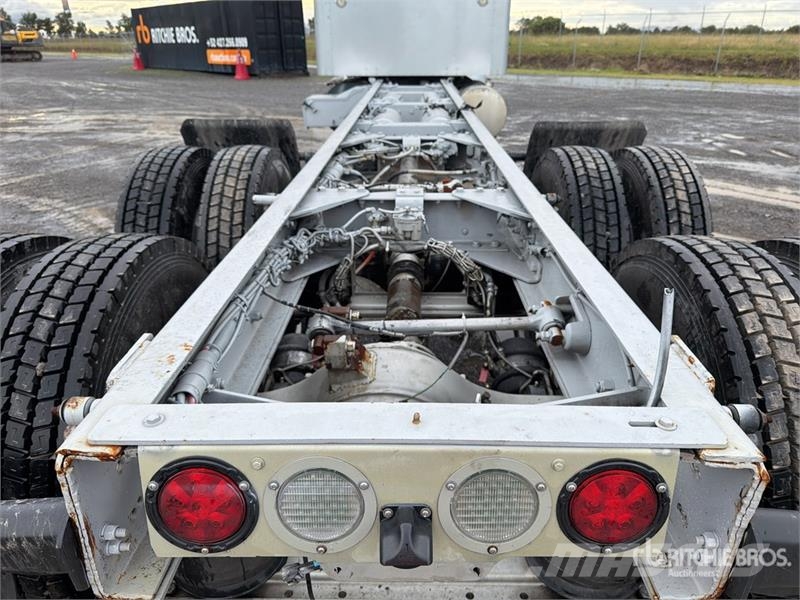 Kenworth T660 6x4 Sleeper Camion Chasis Cabina / Cab and Ch Кабини
