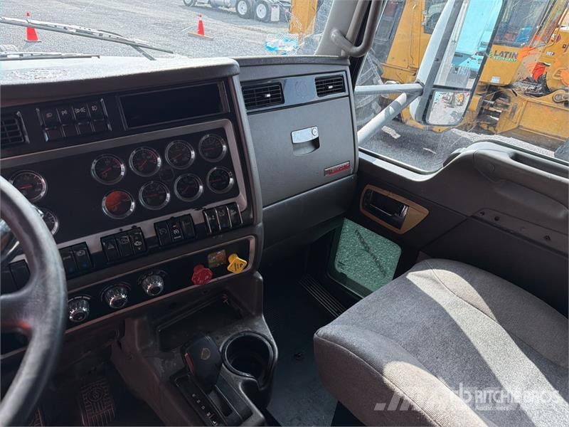 Kenworth T660 6x4 Sleeper Camion Chasis Cabina / Cab and Ch Кабины
