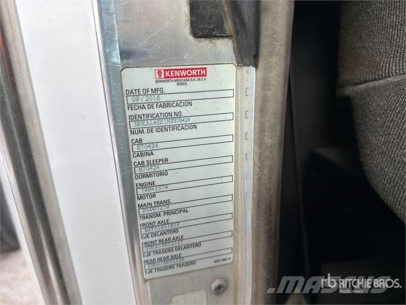 Kenworth T660 6x4 Sleeper Camion Chasis Cabina / Cab and Ch Cabine en interieur