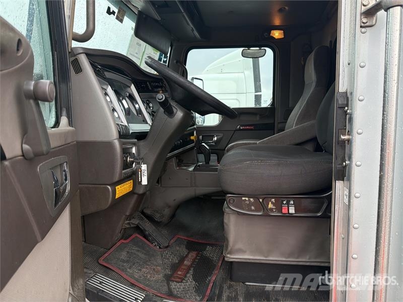 Kenworth T660 6x4 Sleeper Camion Chasis Cabina / Cab and Ch Кабини
