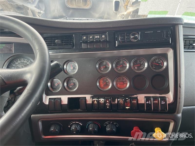 Kenworth T660 6x4 Sleeper Camion Chasis Cabina / Cab and Ch Cabines