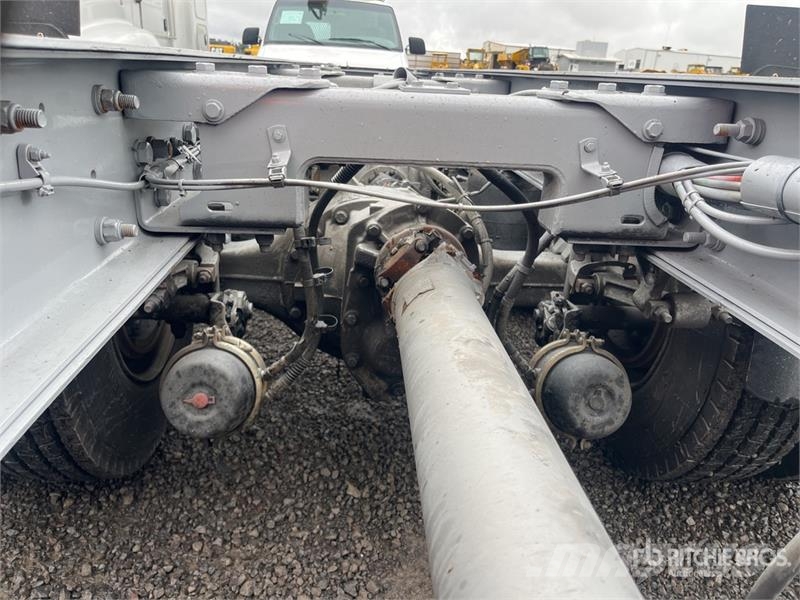 Kenworth T660 6x4 Sleeper Camion Chasis Cabina / Cab and Ch Kabine i unutrašnjost