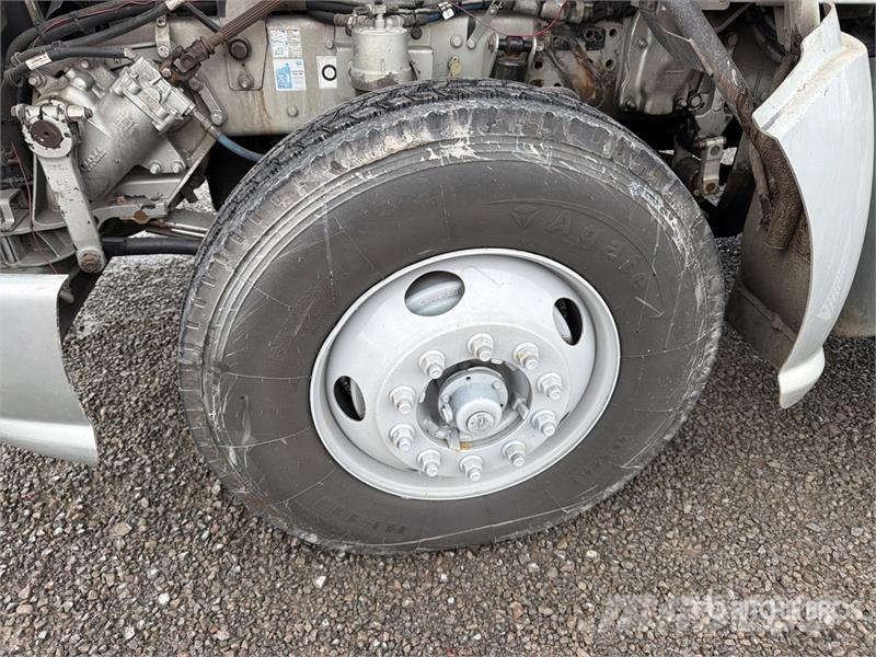 Kenworth T660 6x4 Sleeper Camion Chasis Cabina / Cab and Ch Kabine i unutrašnjost