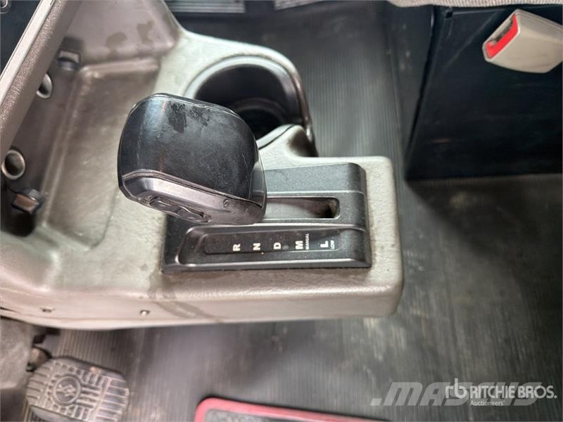 Kenworth T660 6x4 Sleeper Camion Chasis Cabina / Cab and Ch Кабини