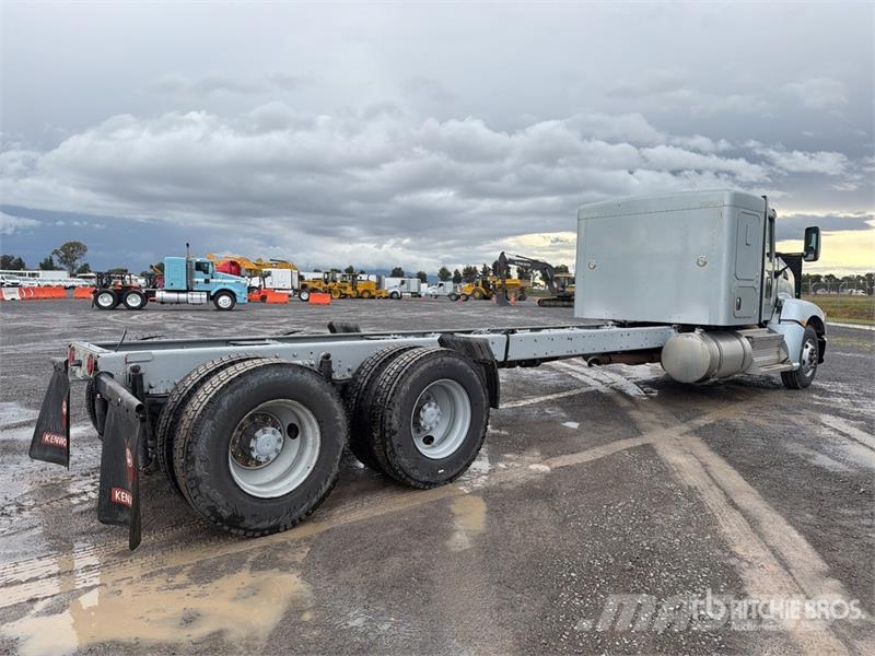 Kenworth T660 6x4 Sleeper Camion Chasis Cabina / Cab and Ch Кабини
