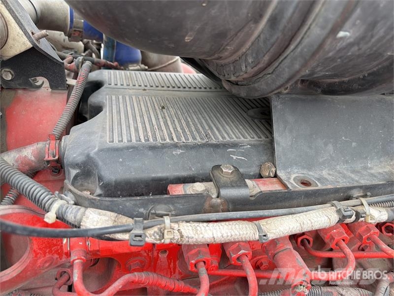 Kenworth T660 6x4 Sleeper Camion Chasis Cabina / Cab and Ch Кабины