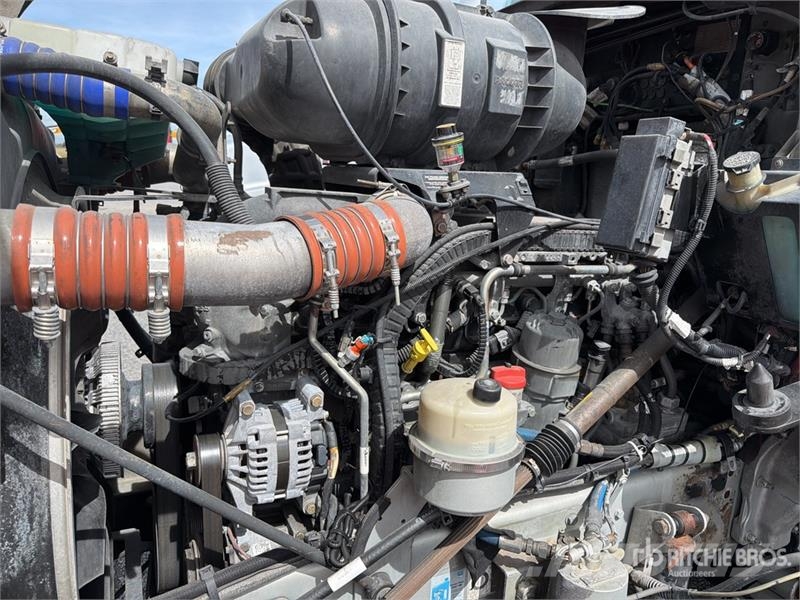 Kenworth T660 6x4 Sleeper Camion Chasis Cabina / Cab and Ch Кабіни