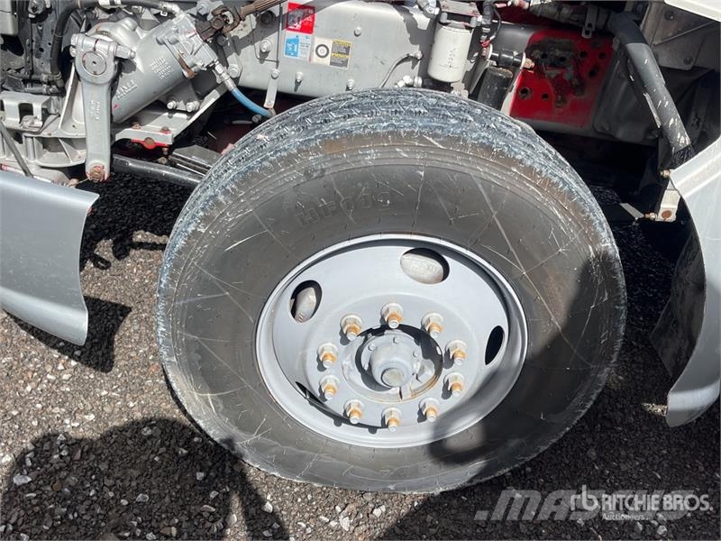Kenworth T660 6x4 Sleeper Camion Chasis Cabina / Cab and Ch Cabines