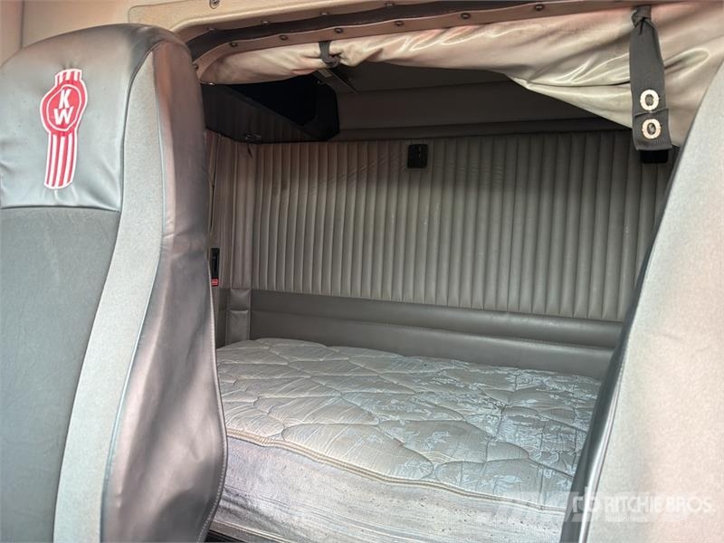 Kenworth T660 6x4 Sleeper Camion Chasis Cabina / Cab and Ch Cabines
