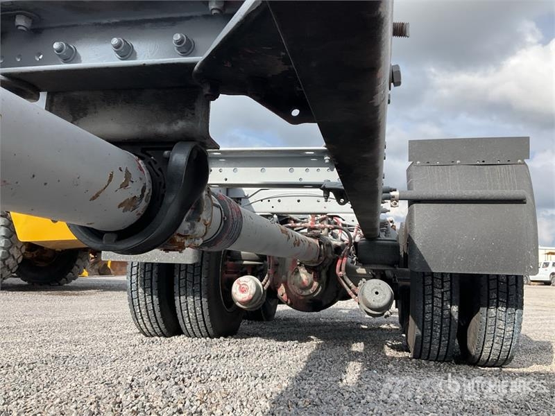 Kenworth T660 6x4 Sleeper Camion Chasis Cabina / Cab and Ch Kabine i unutrašnjost