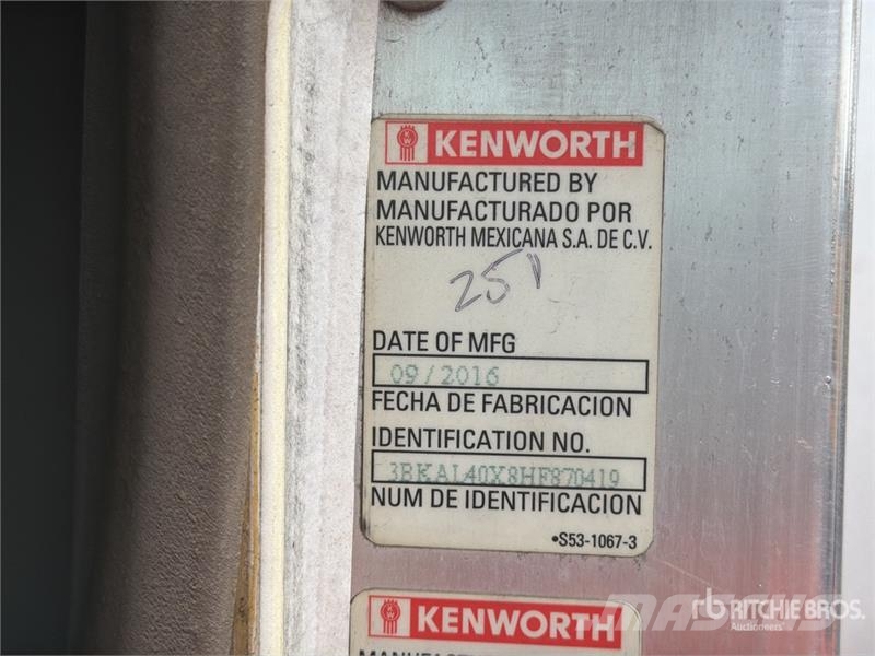 Kenworth T660 6x4 Sleeper Camion Chasis Cabina / Cab and Ch Cabines