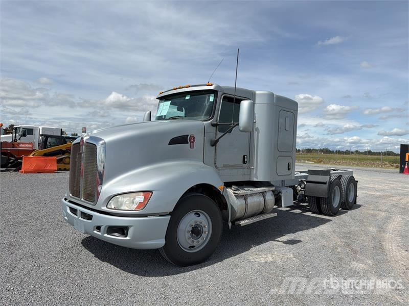 Kenworth T660 6x4 Sleeper Camion Chasis Cabina / Cab and Ch Кабіни