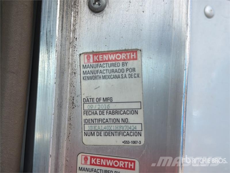 Kenworth T660 6x4 Sleeper Camion Chasis Cabina / Cab and Ch Cabine en interieur