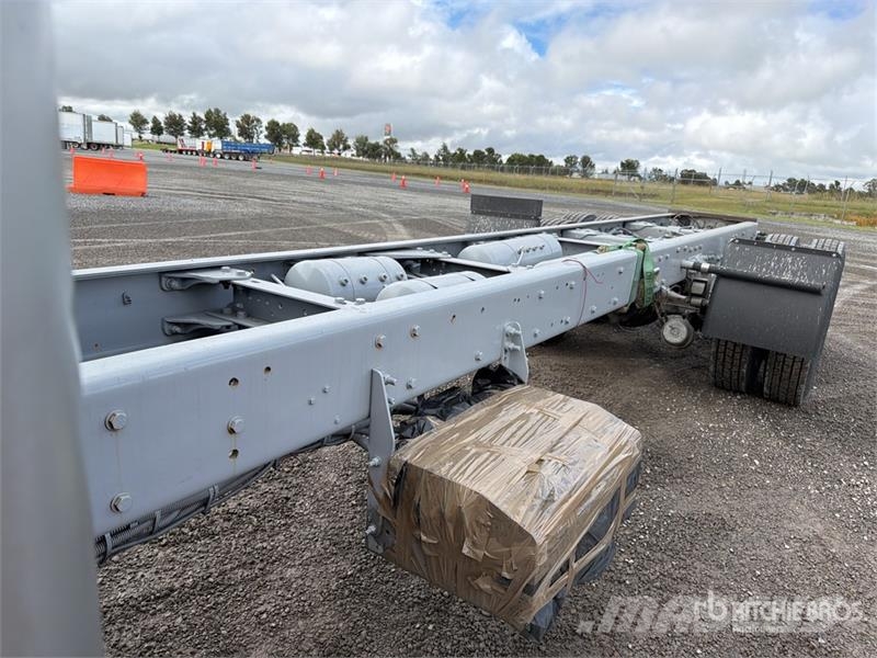 Kenworth T660 6x4 Sleeper Camion Chasis Cabina / Cab and Ch Cabines