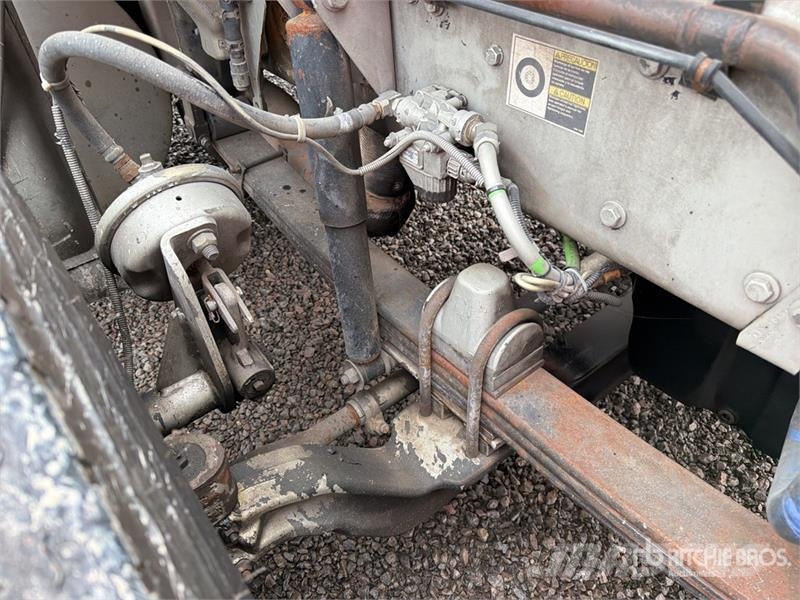 Kenworth T660 6x4 Sleeper Camion Chasis Cabina / Cab and Ch Kabine i unutrašnjost