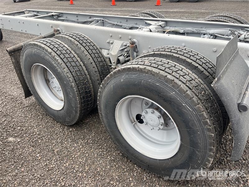 Kenworth T660 6x4 Sleeper Camion Chasis Cabina / Cab and Ch Kabine i unutrašnjost
