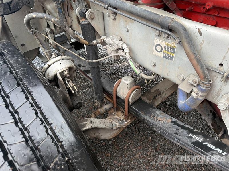 Kenworth T660 6x4 Sleeper Camion Chasis Cabina / Cab and Ch Кабини