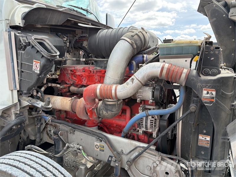 Kenworth T660 6x4 Sleeper Camion Chasis Cabina / Cab and Ch Cabines