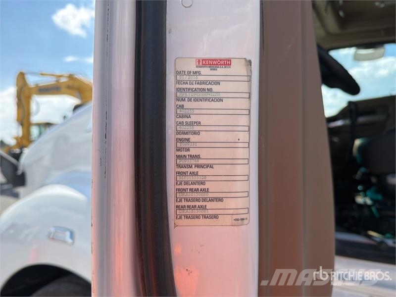 Kenworth T680 Autotractoare