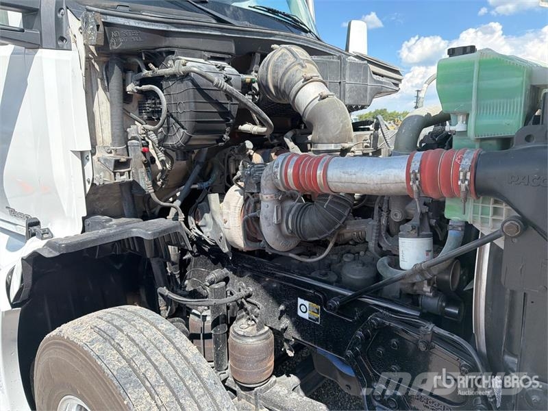 Kenworth T680 Autotractoare