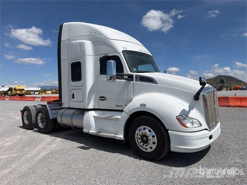 Kenworth T680 Влекачи