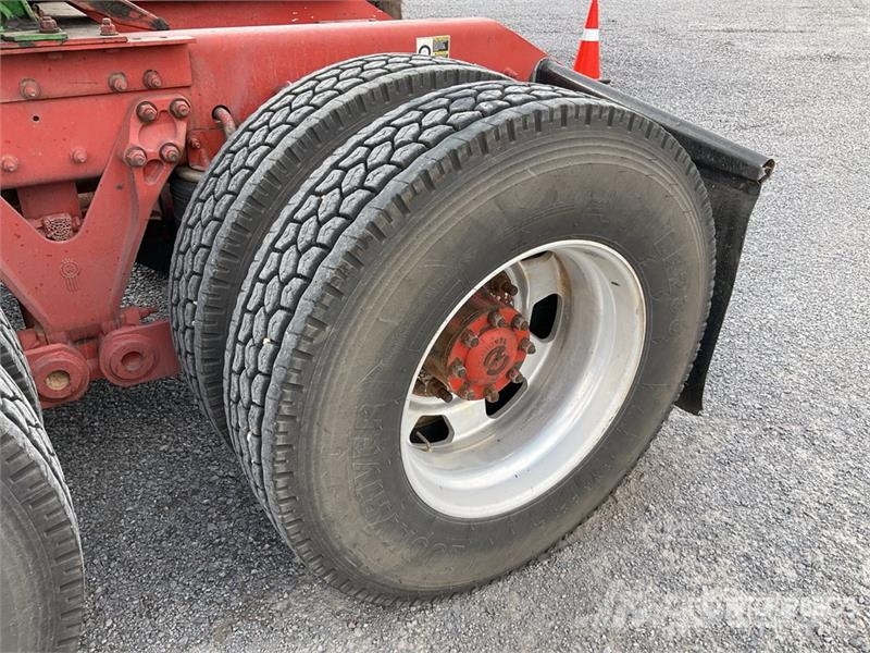 Kenworth T680 Vetopöytäautot