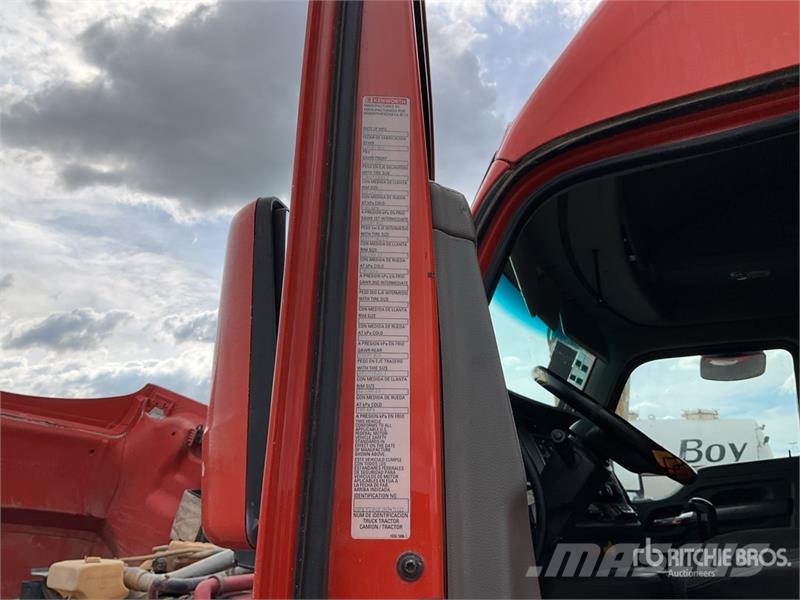 Kenworth T680 Vetopöytäautot