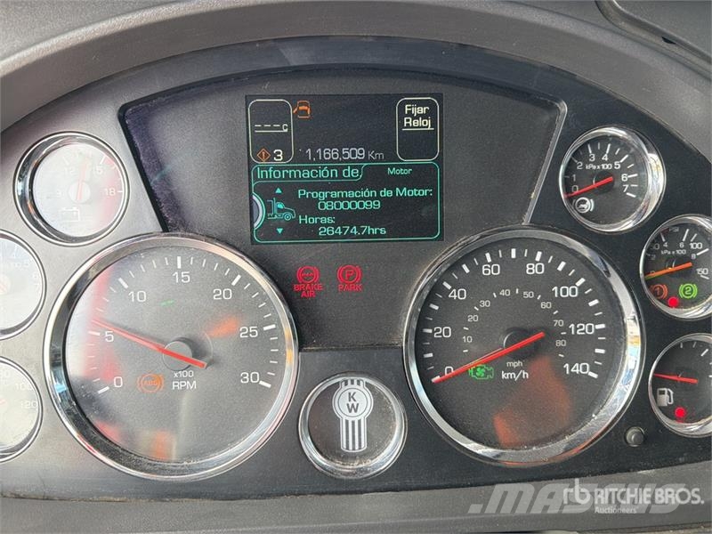Kenworth T680 Тягачі