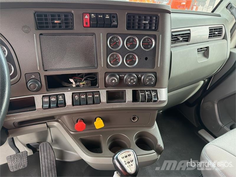 Kenworth T680 Motrici e Trattori Stradali