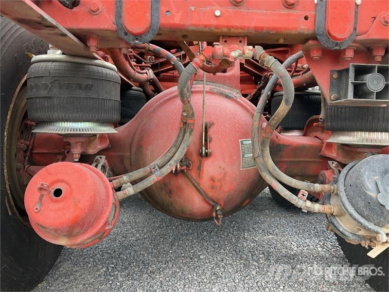 Kenworth T680 Vetopöytäautot