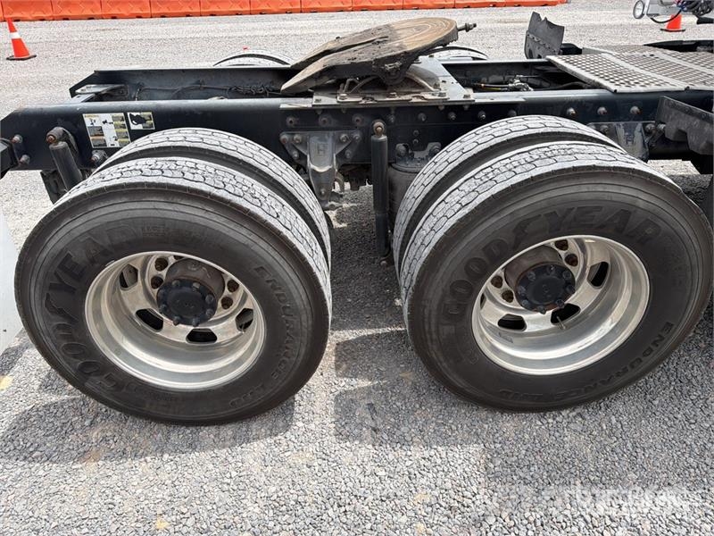 Kenworth T680 Τράκτορες