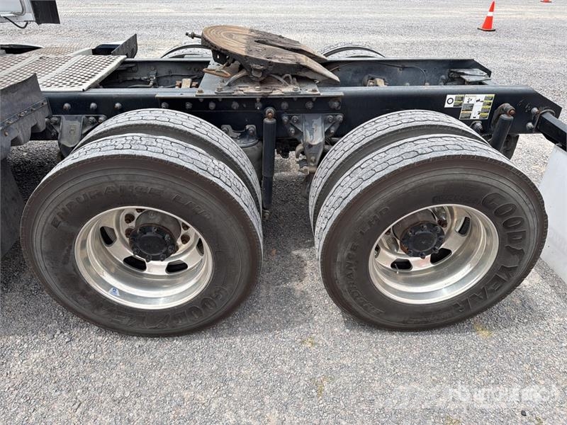 Kenworth T680 Τράκτορες