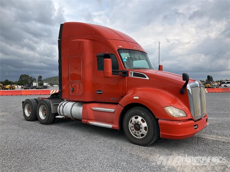 Kenworth T680 Vetopöytäautot