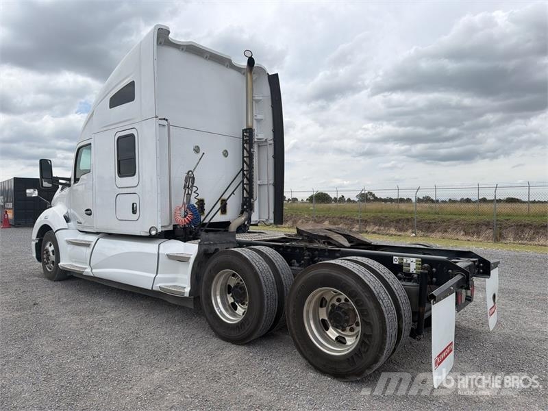 Kenworth T680 Tractor Units