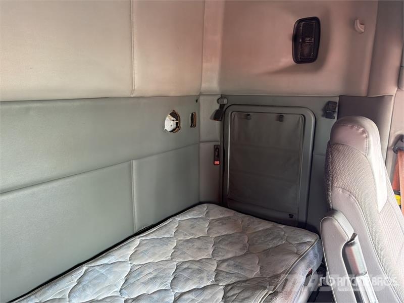 Kenworth T680 Motrici e Trattori Stradali