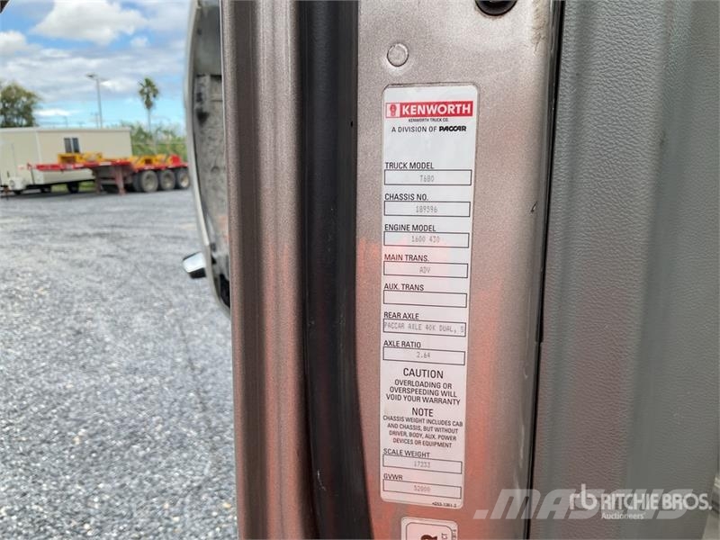 Kenworth T680 Motrici e Trattori Stradali