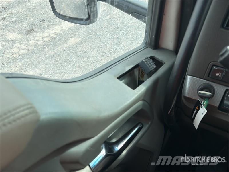 Kenworth T680 Motrici e Trattori Stradali