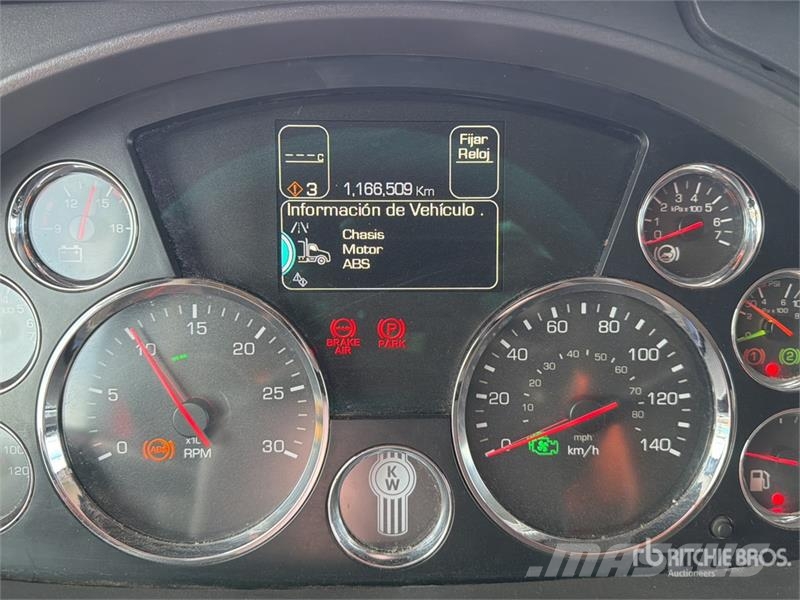 Kenworth T680 Тягачі