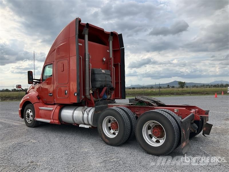 Kenworth T680 Vetopöytäautot