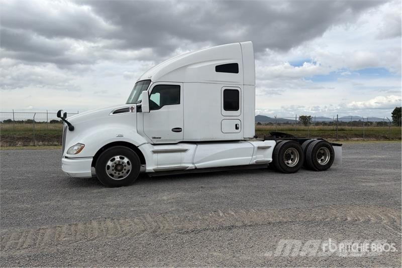 Kenworth T680 Τράκτορες