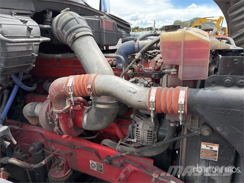 Kenworth T680 Тягачі