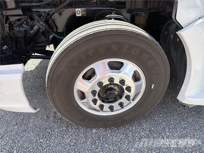 Kenworth T680 Autotractoare