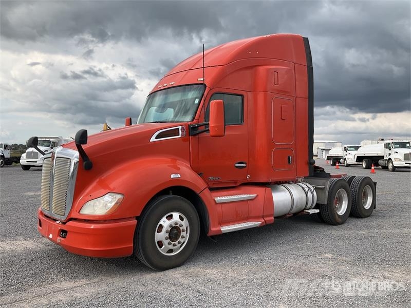 Kenworth T680 Vetopöytäautot