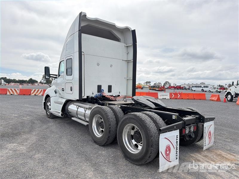 Kenworth T680 Motrici e Trattori Stradali