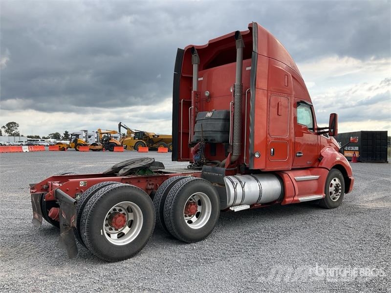 Kenworth T680 Vetopöytäautot